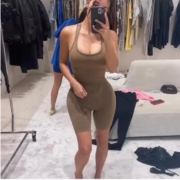 NWT Skims Outdoor Basics Mid Thigh Bodysuit Romper in Sepia Size 2XL - Picture 10 of 10